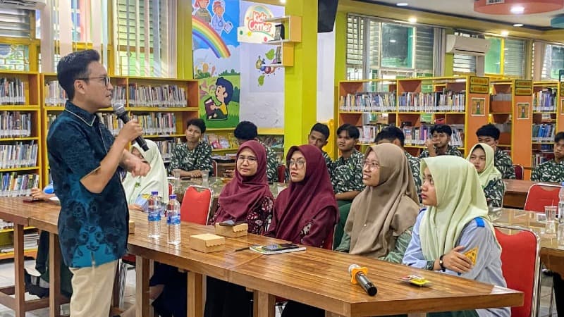 Ekstrakurikuler Mayoga Book Lovers MAN 3 Sleman Gelar Pelatihan Public Speaking